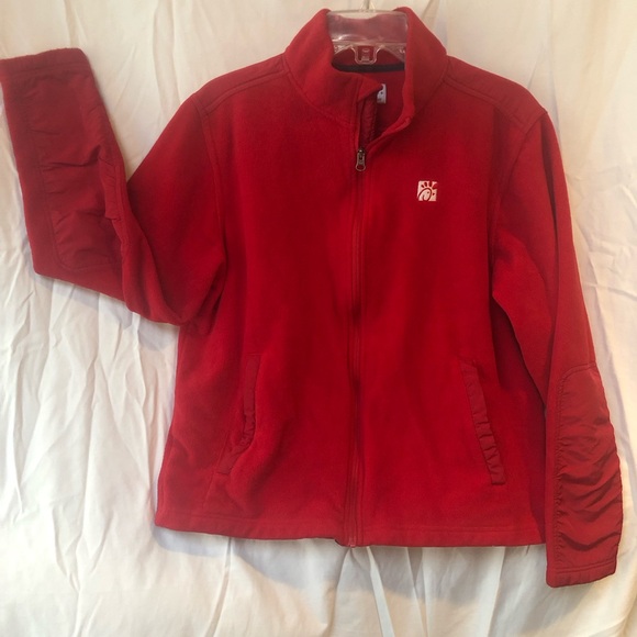 Red Chic Filet Fleece Size Medium - Picture 2 of 13